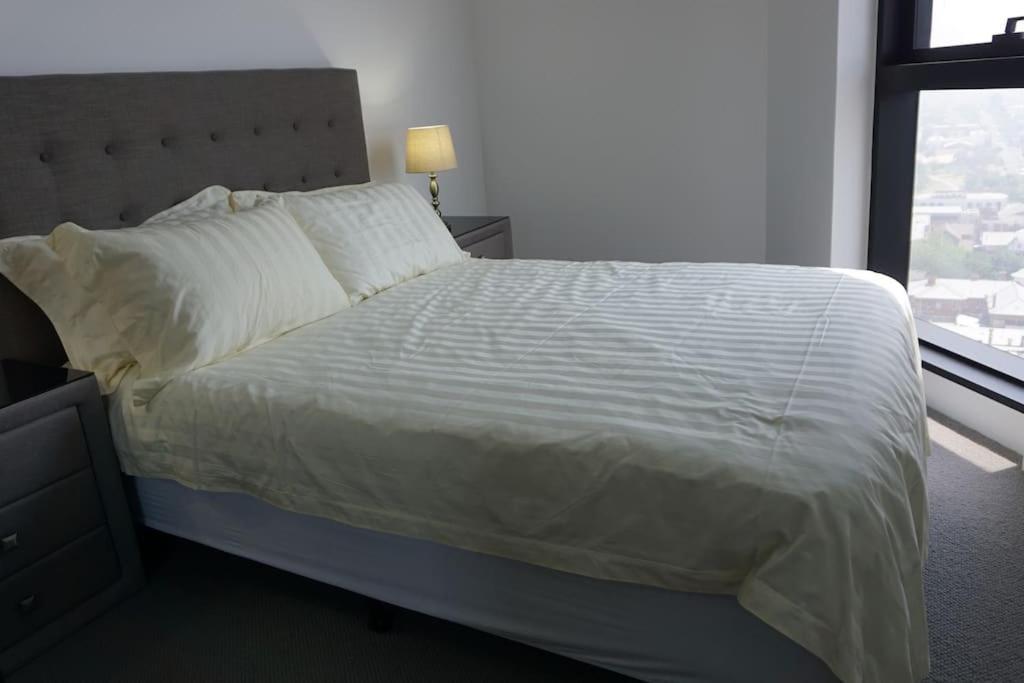 Skyone Lux 2Bed2Bath Aprt In Boxhill And Free Carpark Apartment Box Hill Exterior photo