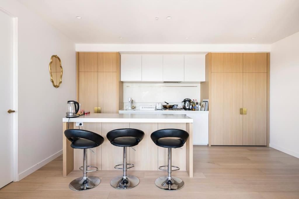Skyone Lux 2Bed2Bath Aprt In Boxhill And Free Carpark Apartment Box Hill Exterior photo