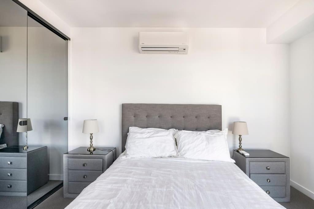 Skyone Lux 2Bed2Bath Aprt In Boxhill And Free Carpark Apartment Box Hill Exterior photo