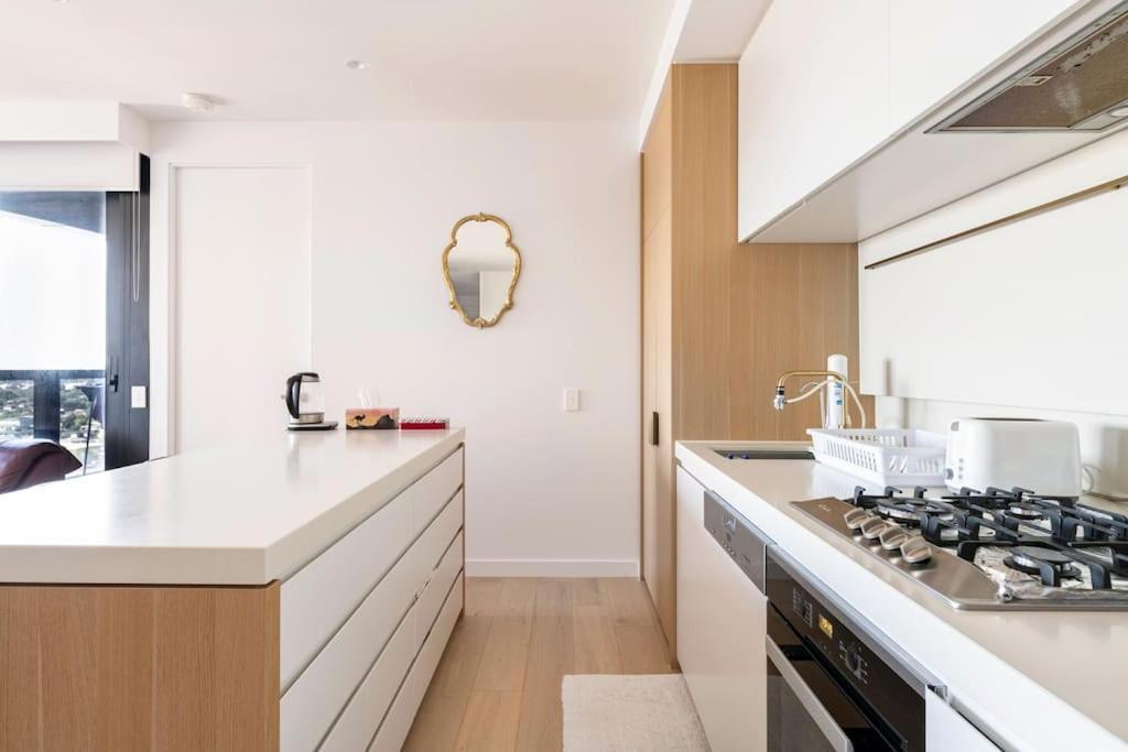 Skyone Lux 2Bed2Bath Aprt In Boxhill And Free Carpark Apartment Box Hill Exterior photo